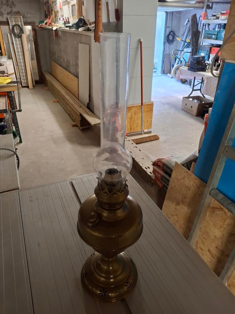 Petroleumlamp, Ophalen