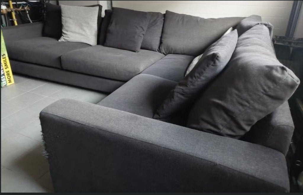 Grand siège d'angle confortable, Enlèvement, Utilisé, Quatre personnes ou plus, Banc d'angle