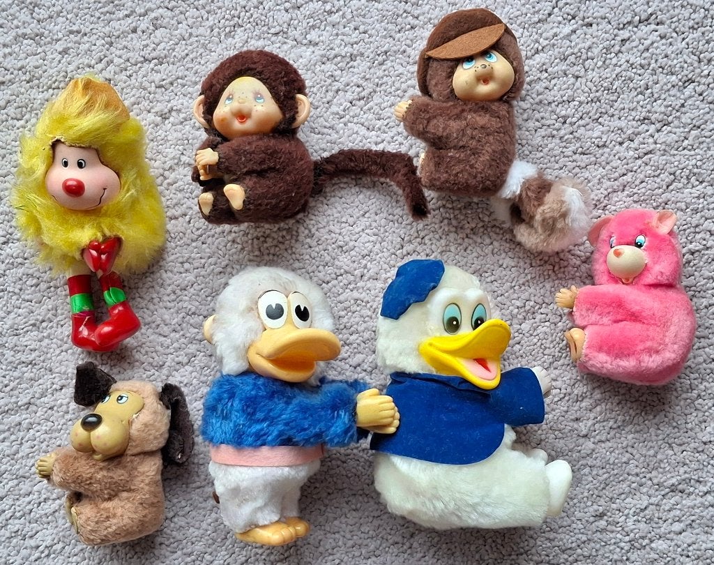 Vintage clip-on pencil huggers (Monchichi,Care Bears,Disney), Ophalen of Verzenden