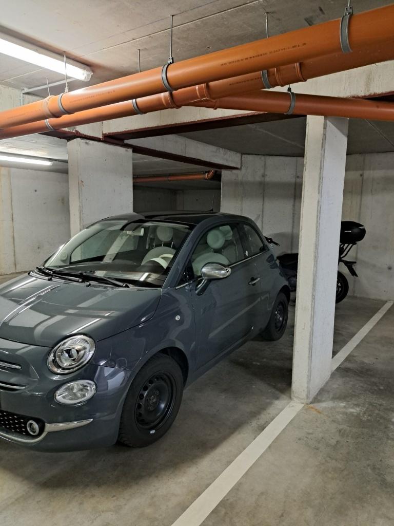 ondergrondse parkeerplaats in centrum steenokkerzeel, Province du Brabant flamand