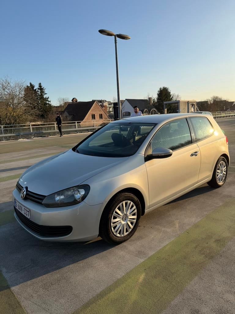 Volkswagen Golf 6 1.4 benzine Rijdt goed –Direct beschikbaar, Handgeschakeld, ABS, Golf, Particulier