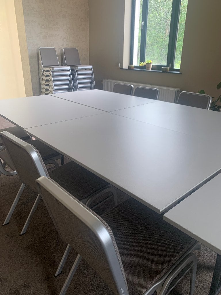 Tables et chaises salle réunion, Enlèvement, Comme neuf