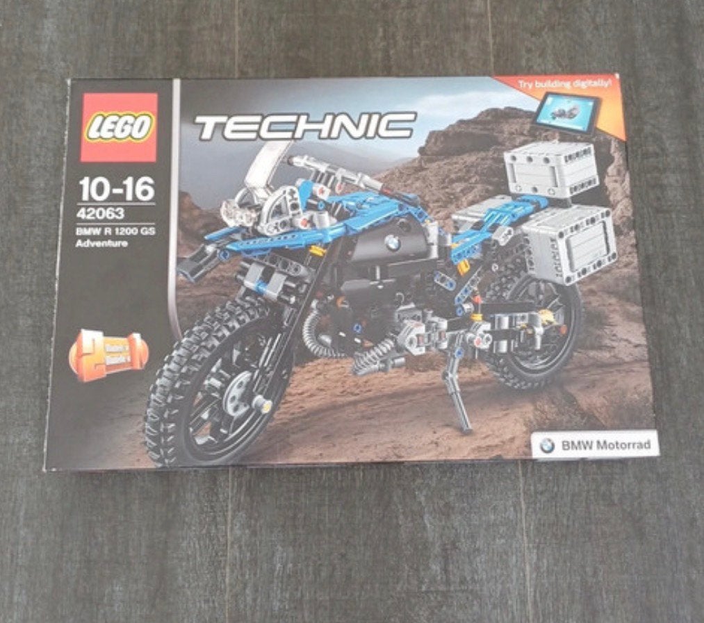 Lego technic 42063 special edition 40 jaar technic, Lego, Ophalen of Verzenden, Zo goed als nieuw, Compleet