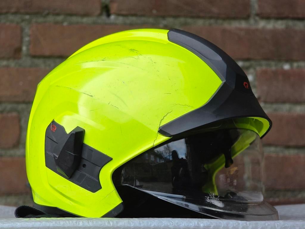 Casque de sapeurs-pompiers Rosenbauer, Enlèvement ou Envoi