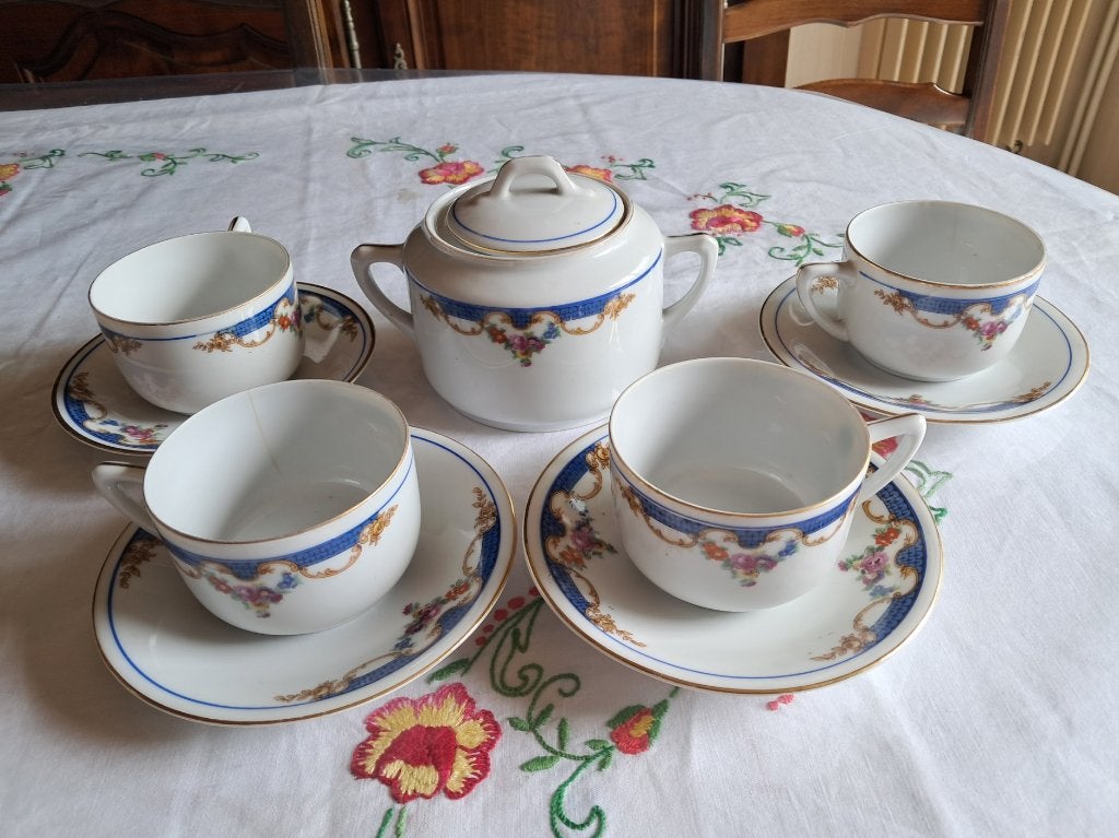 Porseleinen koffieservies van SA des Pavillons te Baudour, Antiek en Kunst, Antiek | Porselein, Ophalen of Verzenden