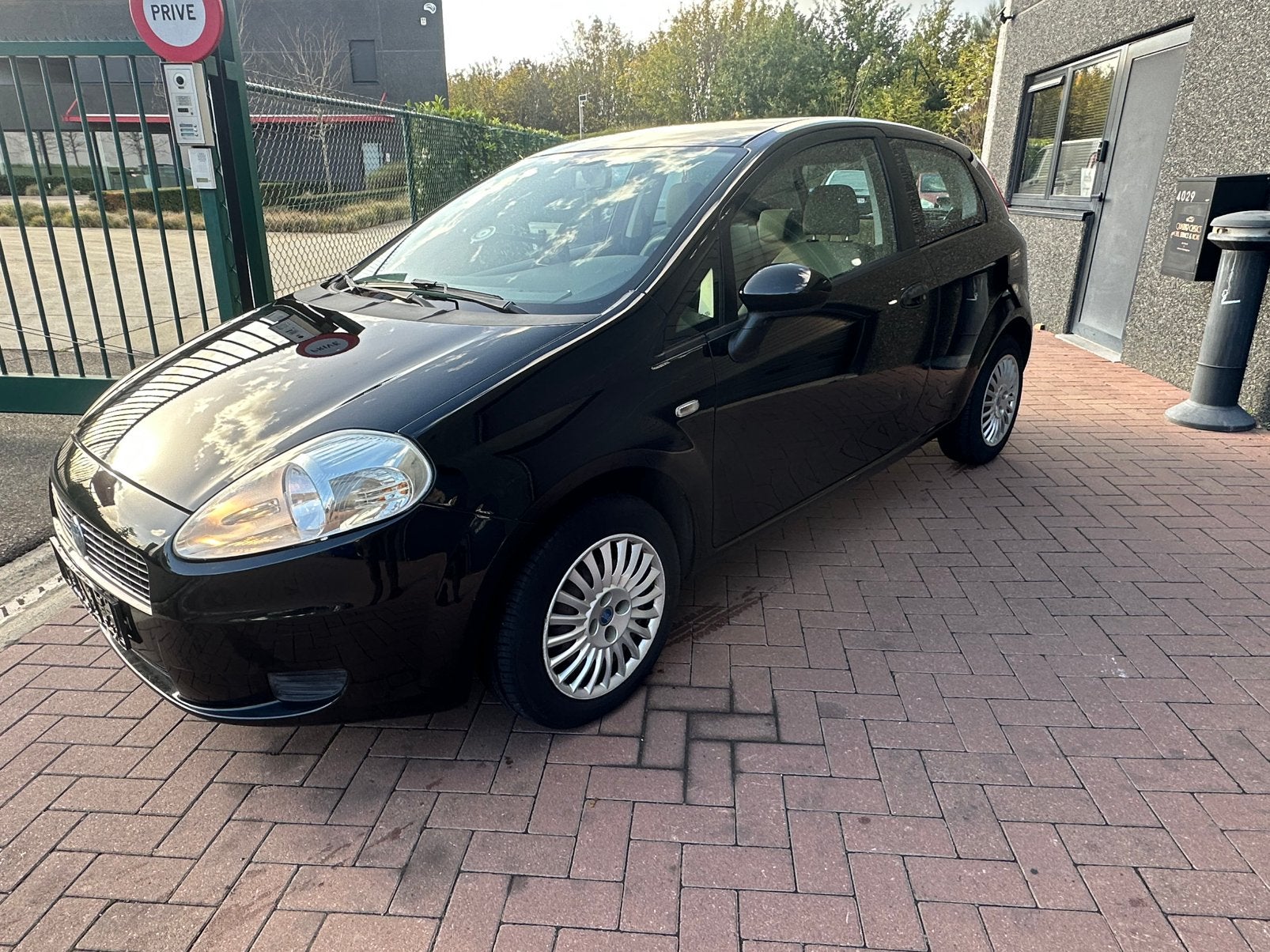 Fiat Punto 1.2 AUTOMATIQUE, climatisation, CarPlay,..., Autos, Achat, Entreprise, 1358 cm³, Volant multifonction