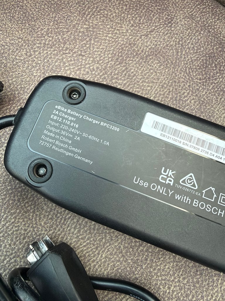 Bosch Smart Oplader BPC3200 2A - Zo goed als nieuw, Elektronische apparatuur, Ophalen, Zo goed als nieuw