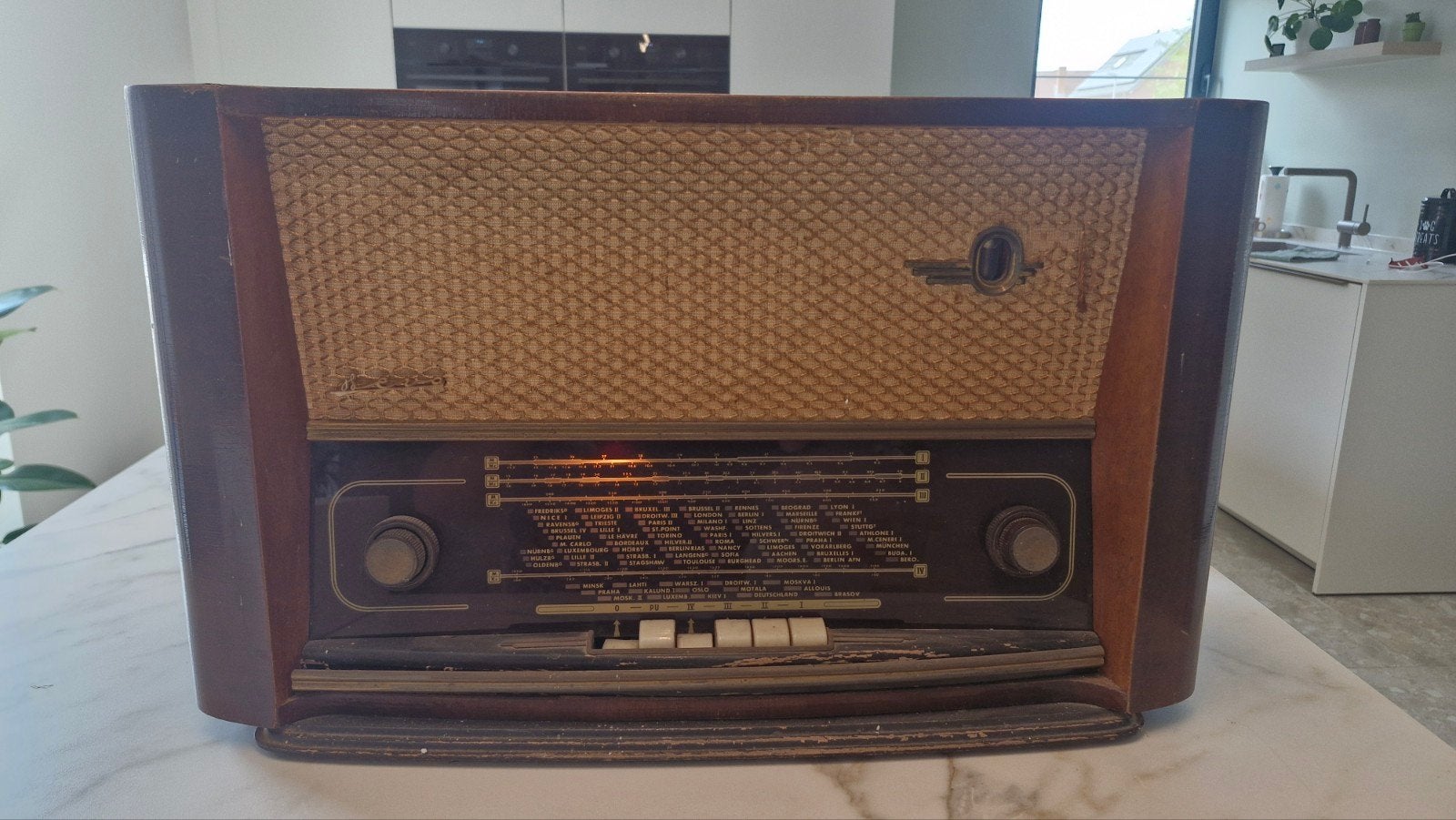 Zeldzame Vintage WEVO Buizenradio (Type 356) – Belgisch Fabr, Enlèvement, Ne fonctionne pas, Radio