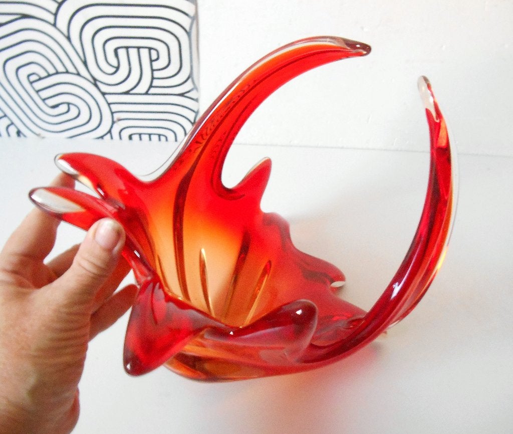 Plat décoratif vintage en verre rouge Murano, Antiquités & Art, Enlèvement ou Envoi