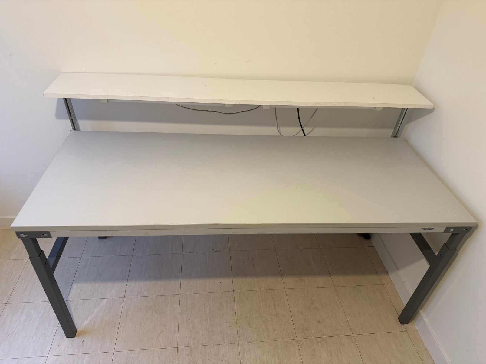 Table de travail ESD Treston, Enlèvement, Réglable en hauteur, Utilisé