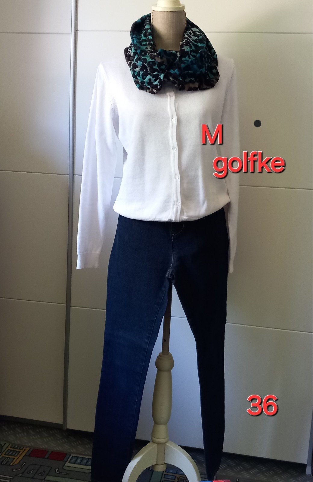 Jeansbroek /gilet /sjaal samen 7€, Ophalen, Wit