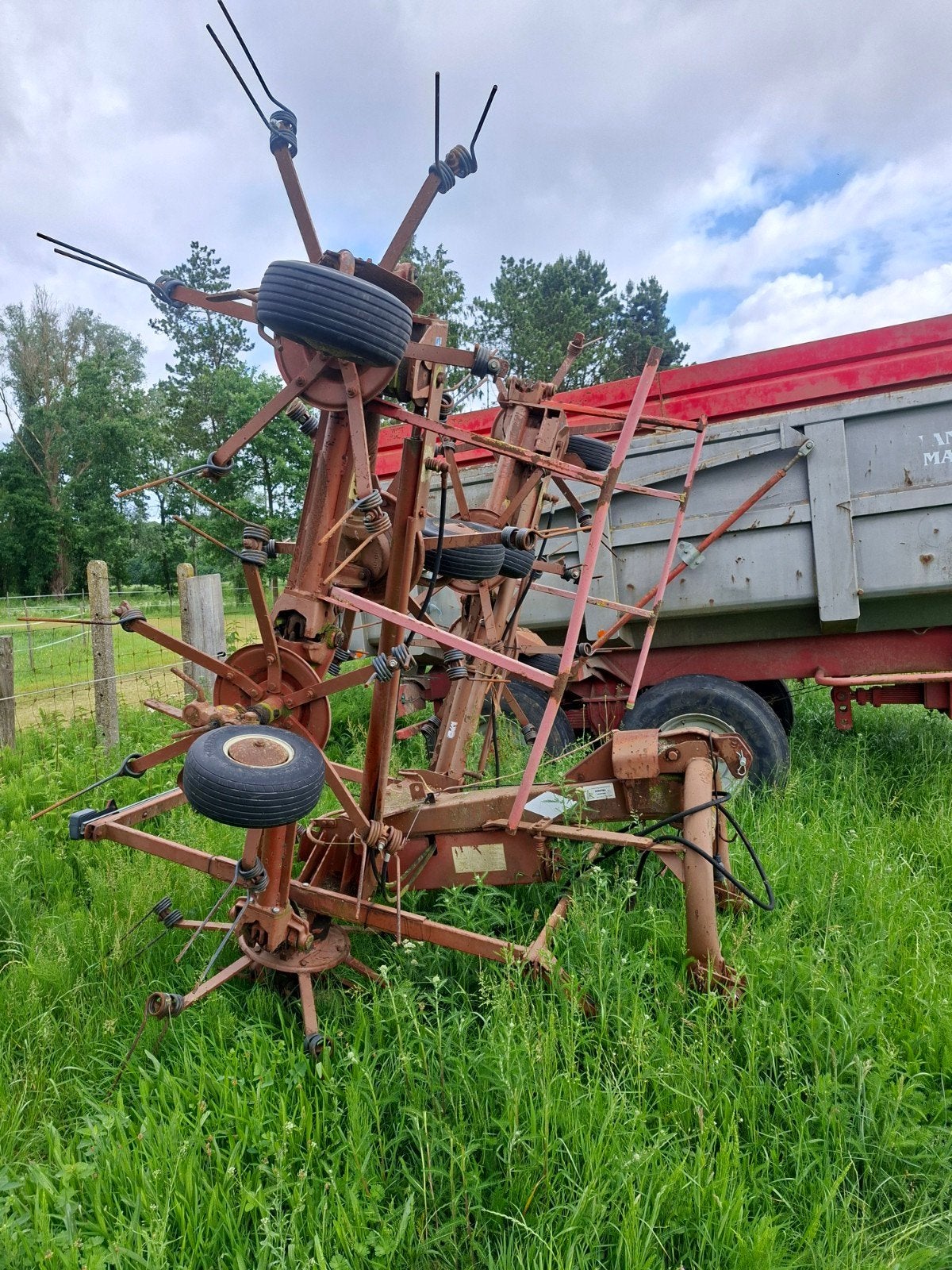 Kuhn schudder, Enlèvement