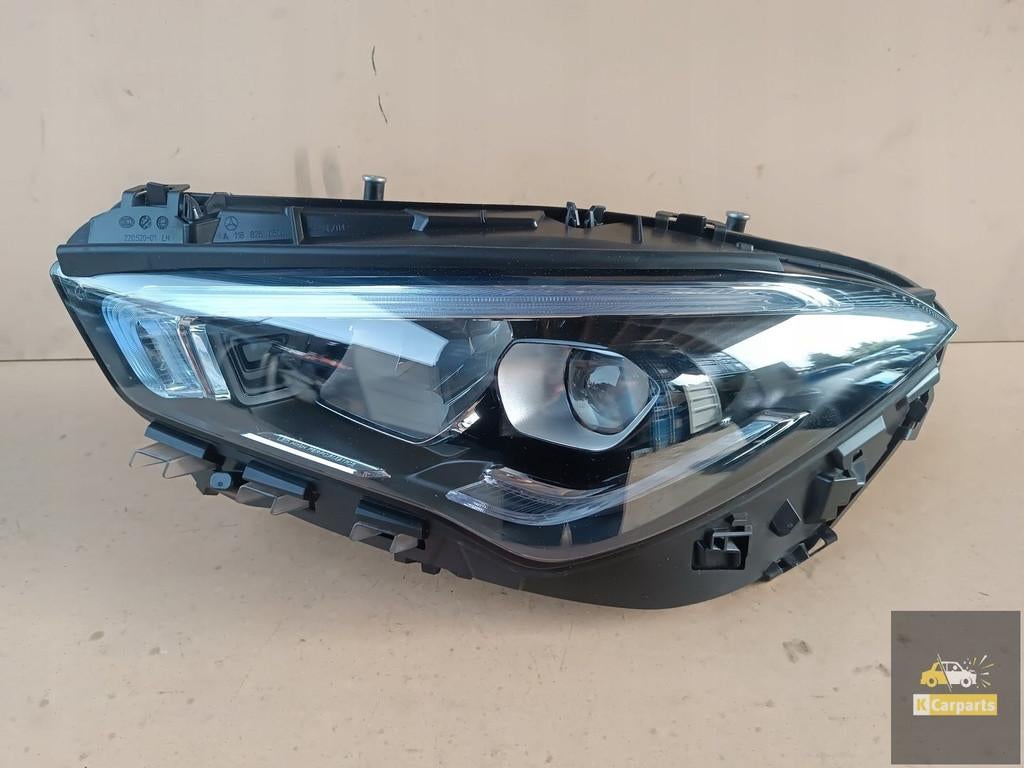 A1189062500, Mercedes CLA W118 Full Led hoog prestatie linke, Gebruikt, Mercedes-Benz AG, Mercedes-Benz, Mercedesstrasse 120
70372  Stuttgart, DE