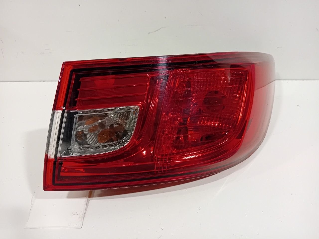 Achterlicht carrosserie rechts Renault Clio, Onderdelen@venauto.nl, Van der Ven Autorecycling B.V., Gebruikt, Ettenseweg 76, 4706 PB Roosendaal, The Netherlands