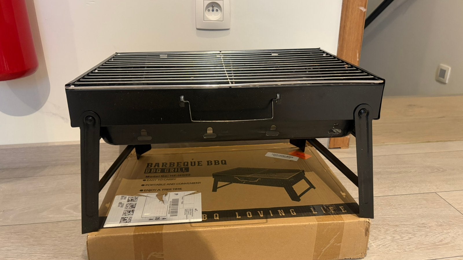 Kleine draagbare barbecue handig voor kamperen, Ophalen of Verzenden, Zo goed als nieuw