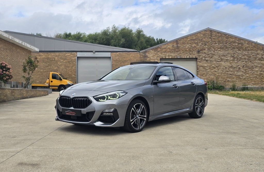 BMW 218i Gran Coupe ** M-pakket - CAM - CarPlay ** GAR 12M, Auto's, BMW, 110 g/km, 5 deurs, 3 cilinders, 100 kW