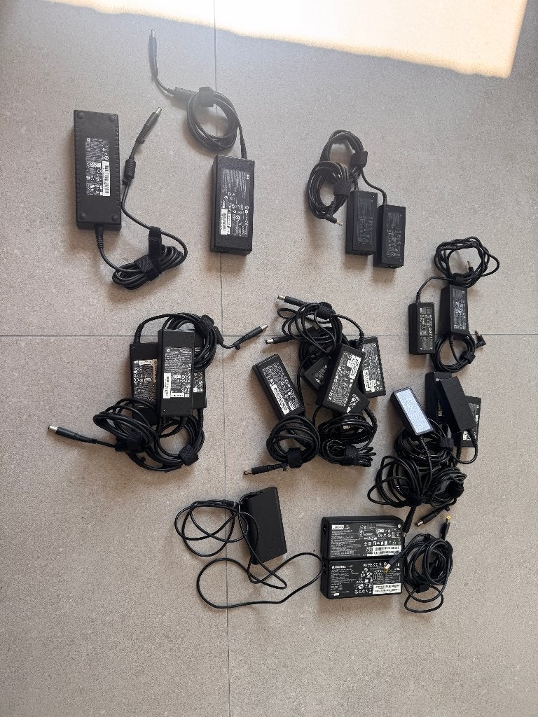 21 x HP - Dell - Lenovo laptop opladers, Computers en Software, Laptop-opladers, Zo goed als nieuw, Ophalen of Verzenden