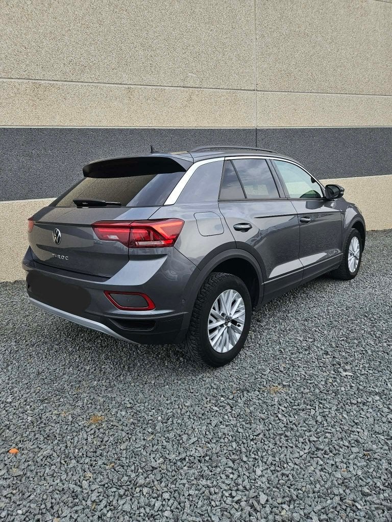 Volkswagen T-Roc 1.0 110 CV – 2022 – Très bien équipée, Argent ou Gris, Achat, Euro 6, Boîte manuelle