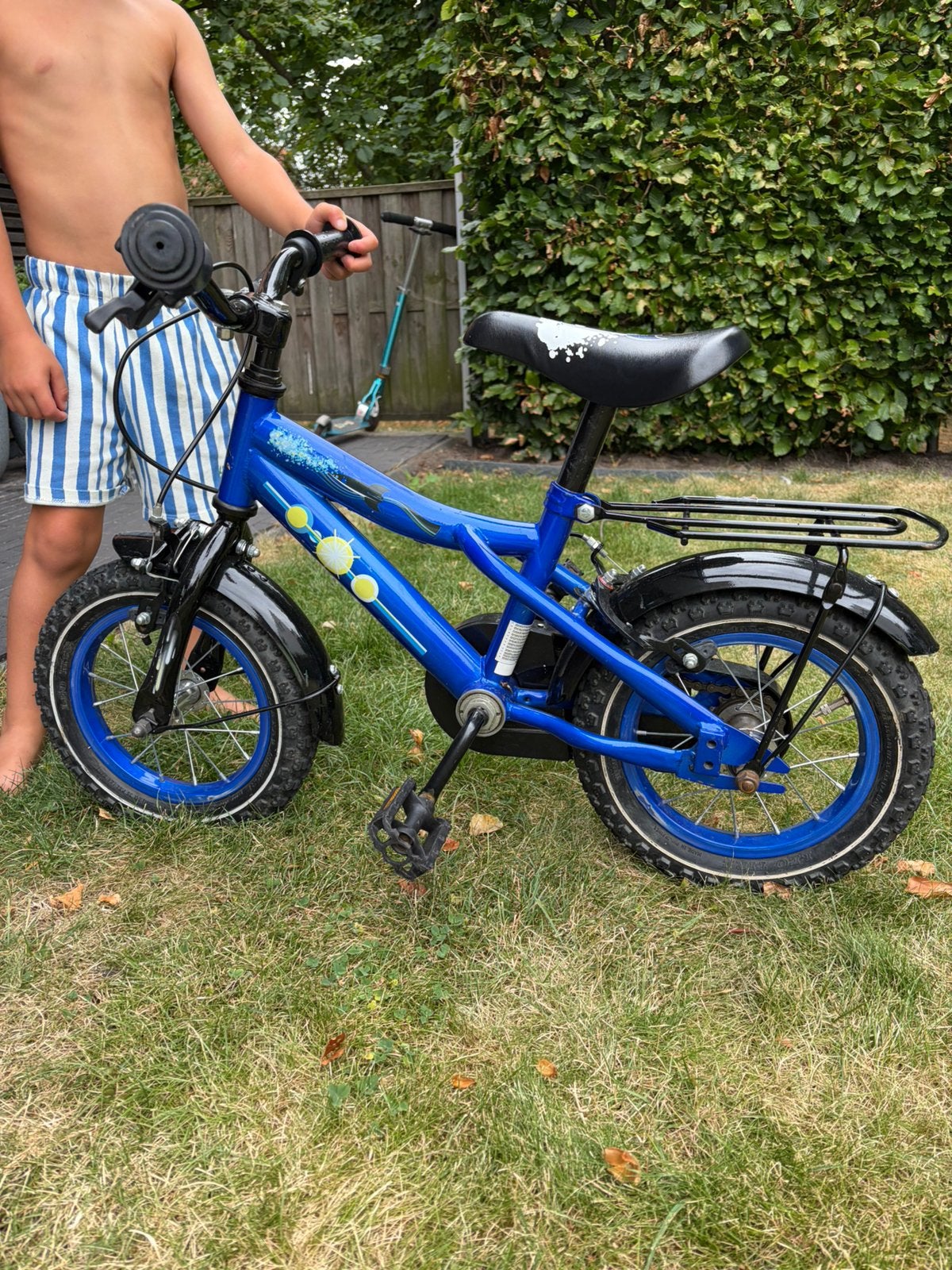 Blauwe kinderfiets 12inch, Fietsen en Brommers, Ophalen, Gebruikt, Minder dan 16 inch, Zijwieltjes
