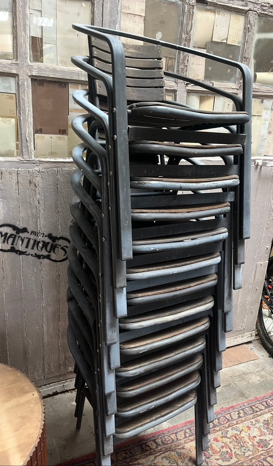 13 sièges, Enlèvement, Utilisé, Bois
