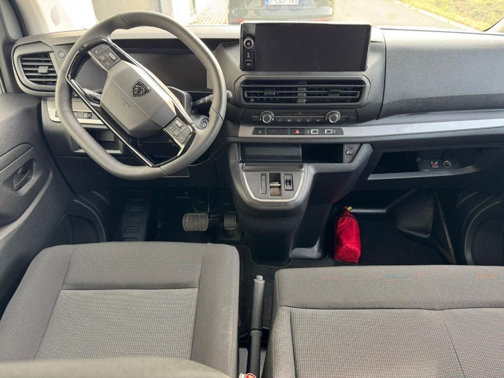 Peugeot Expert Dubbel Cabine - Automaat, Stof, Euro 6, 4 cilinders, Zwart