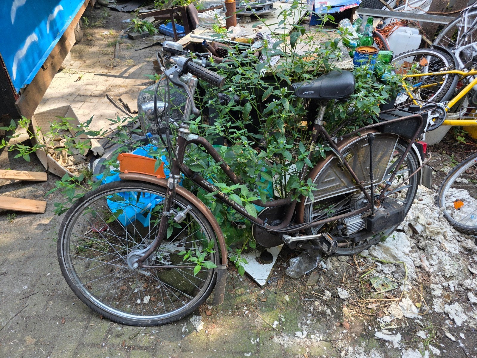 Oude Sparta bromfiets met motor, zonder papieren, Fietsen en Brommers, Ophalen, Klasse A (25 km/u), Sparta