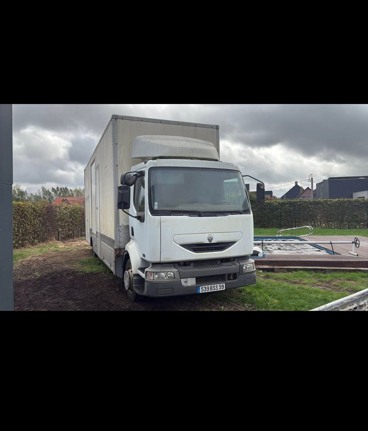 Renault Midlum