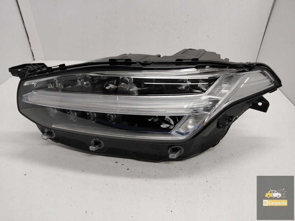 31655702, Volvo XC90 II Lift 2 Modules Volledig Led-lamp lin, Gebruikt, Gunnar Engellaus vag 8
405 31  Gothenburg, SE, Info@volvocars.com