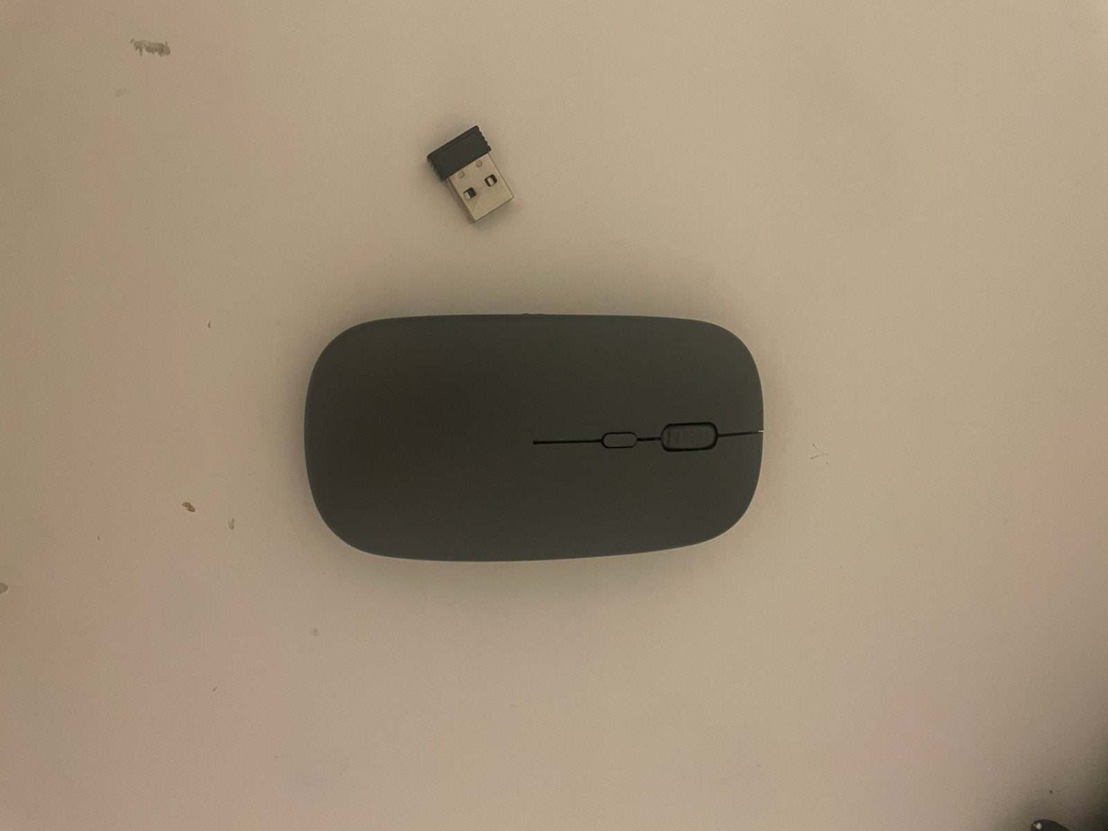 Souris Bluetooth, Envoi, Comme neuf, Souris