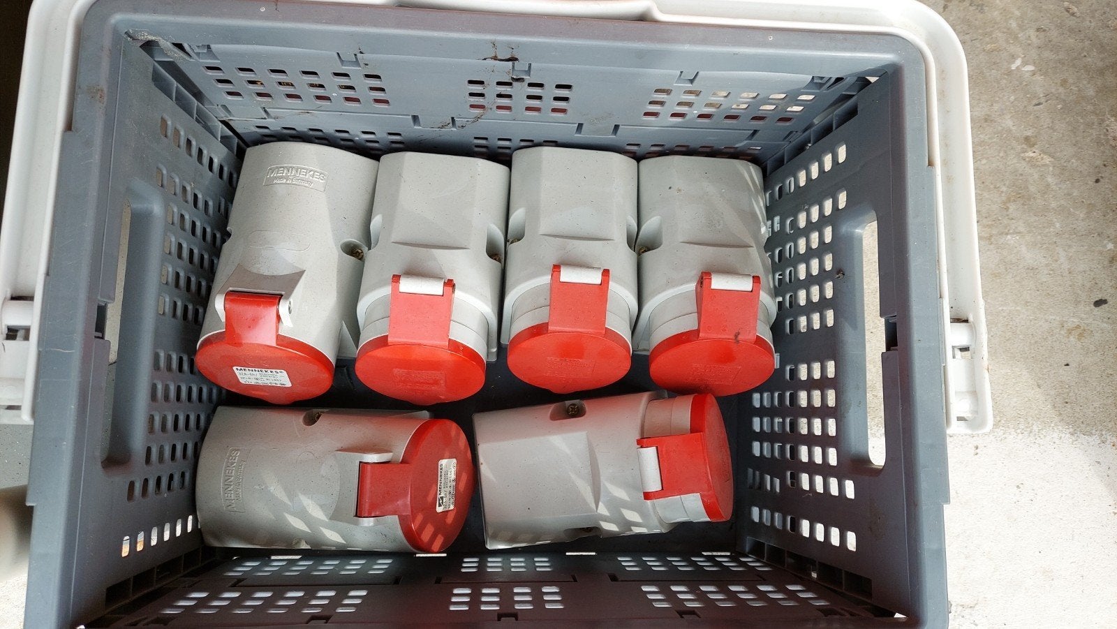 6 contactdozen voor drijfkracht, Doe-het-zelf en Bouw, Ophalen, Zo goed als nieuw, Stekker
