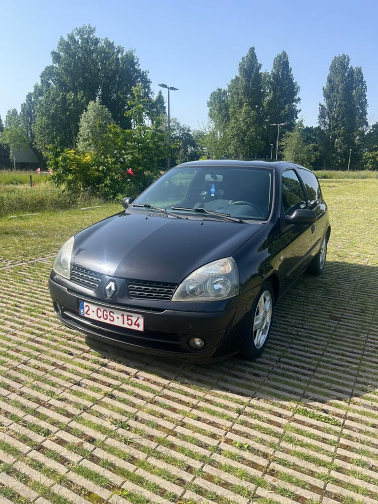 Renault Clio 1.2 benzine  –  niet gekeurd, 5 cylindres, 5 places, Particulier, 1020 kg