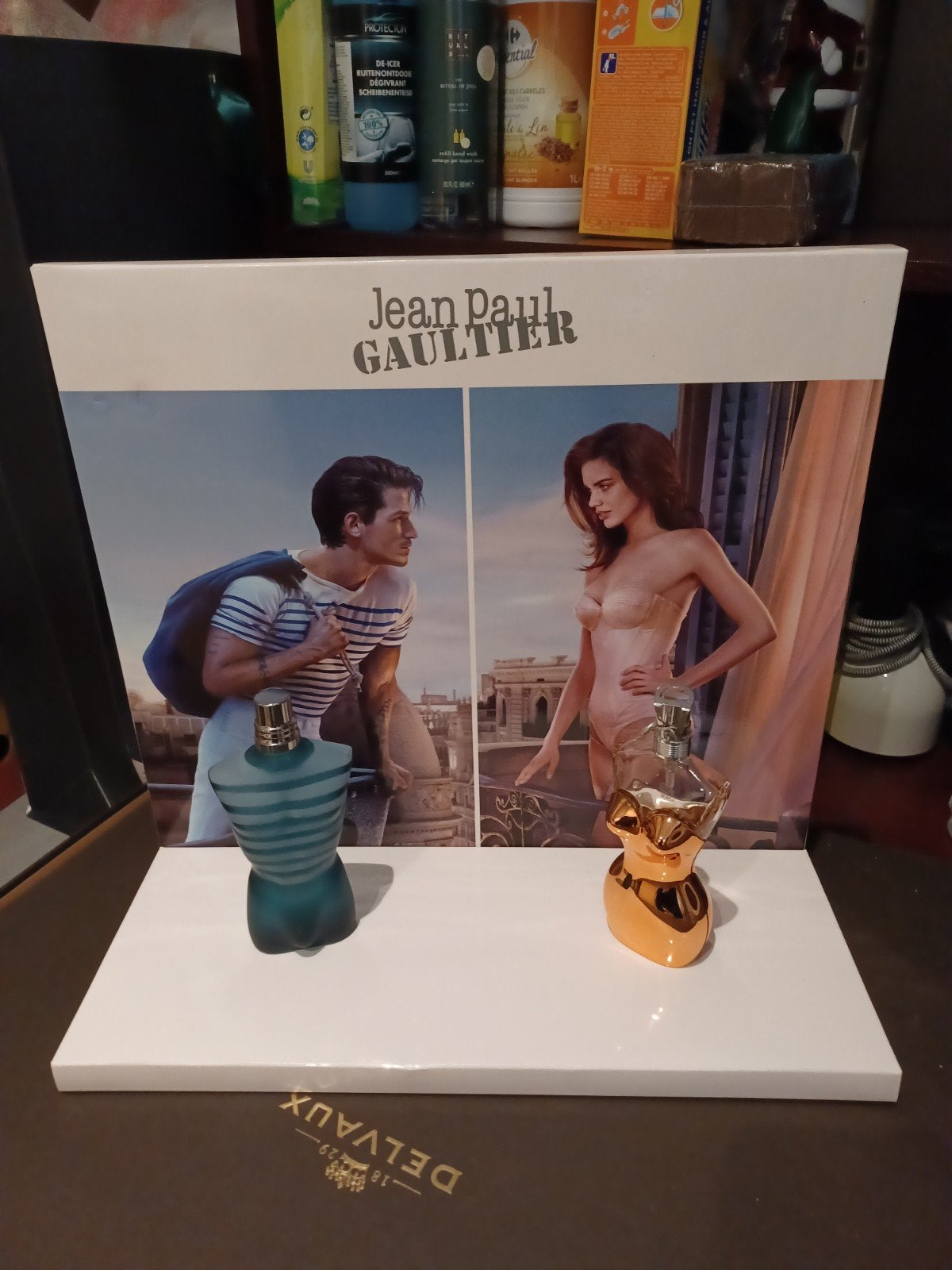 GAULTIER Jean-Paul Présentoir classique-le mâle, Envoi
