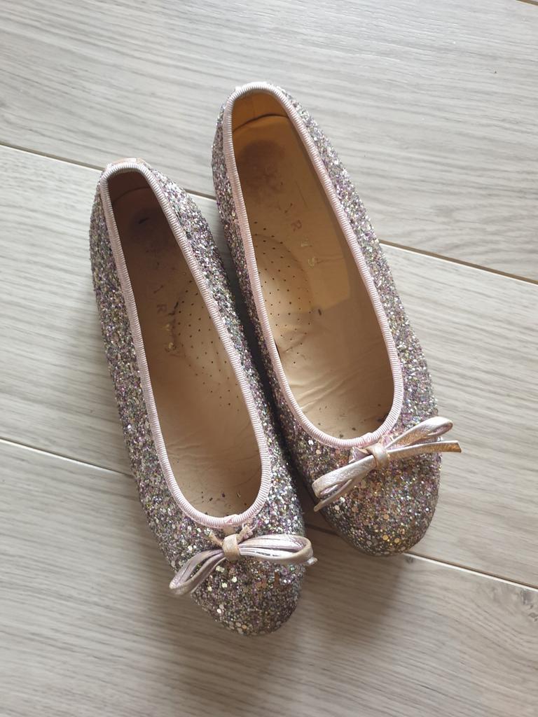 Ballerina´s, Ophalen, Meisje, Schoenen, Zo goed als nieuw