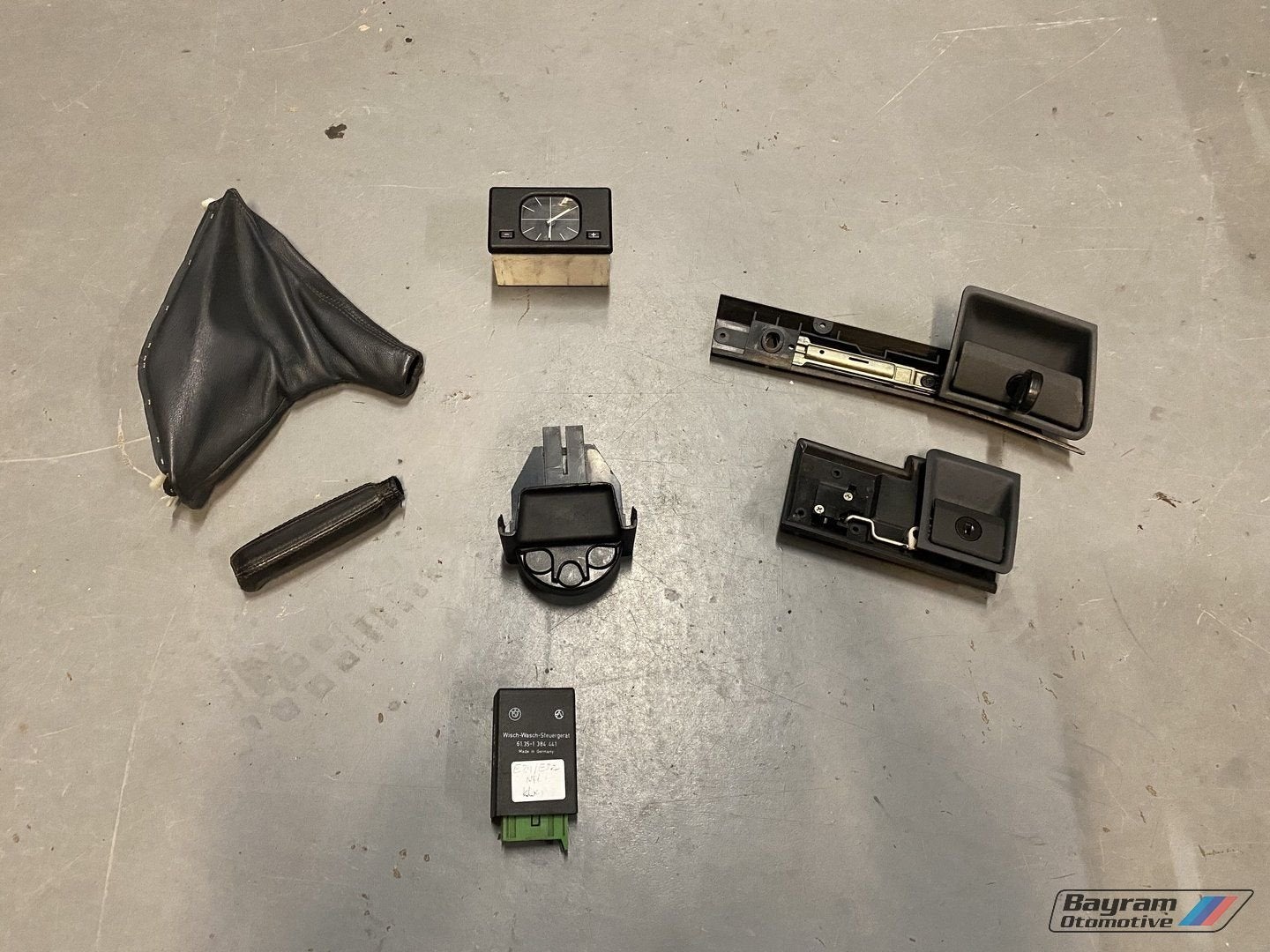 Bmw E32 dashboard delen klok slot hoes pook  7-serie E34 m, Gebruikt, -, -, Ophalen of Verzenden