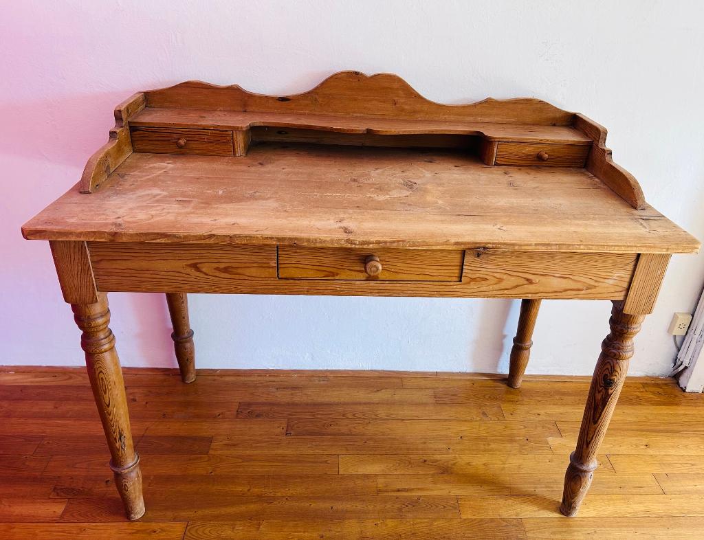 ancien bureau en pin, Enlèvement