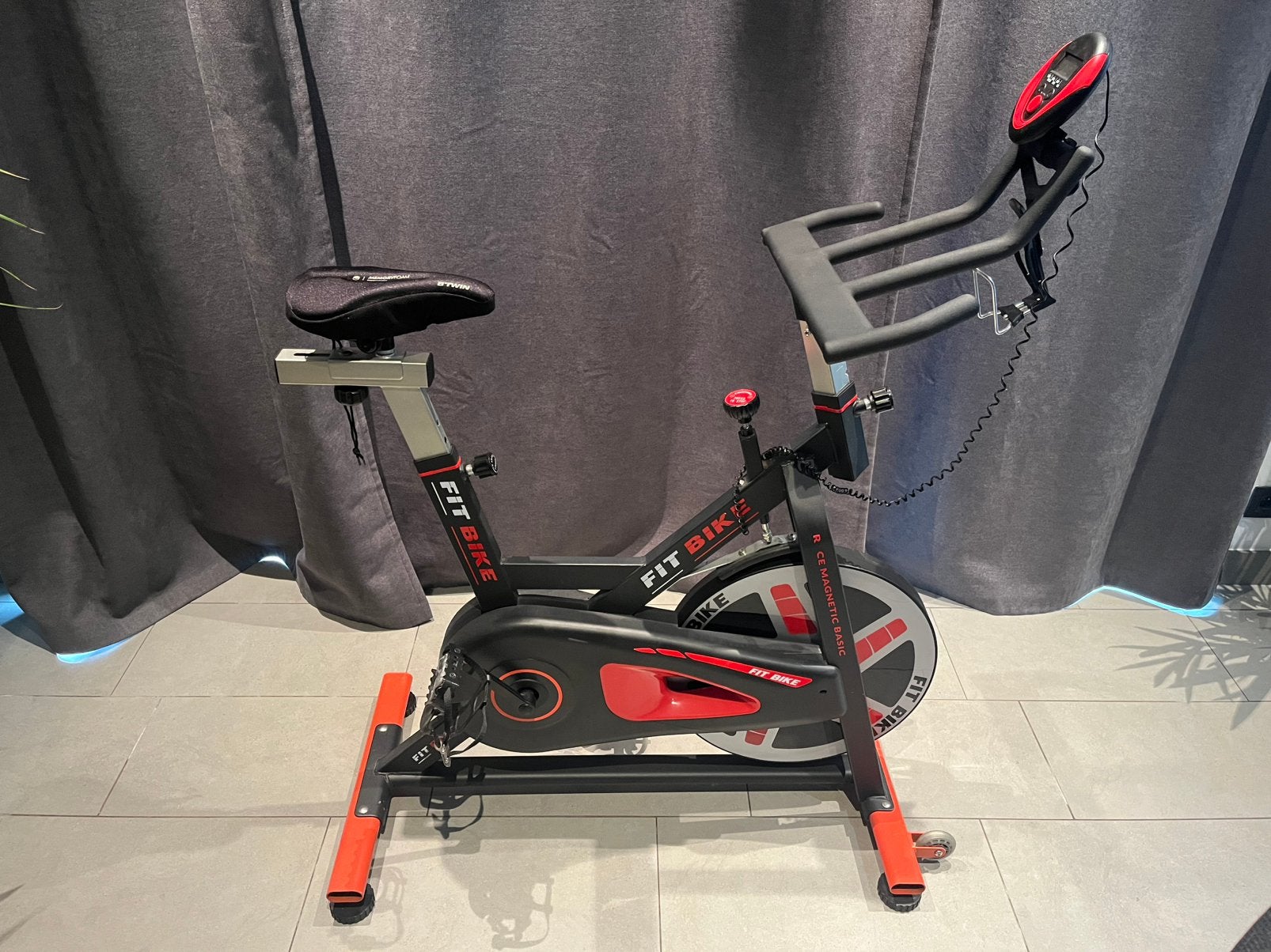 Fitbike hometrainer spinning fiets, Ophalen, Gebruikt, Benen