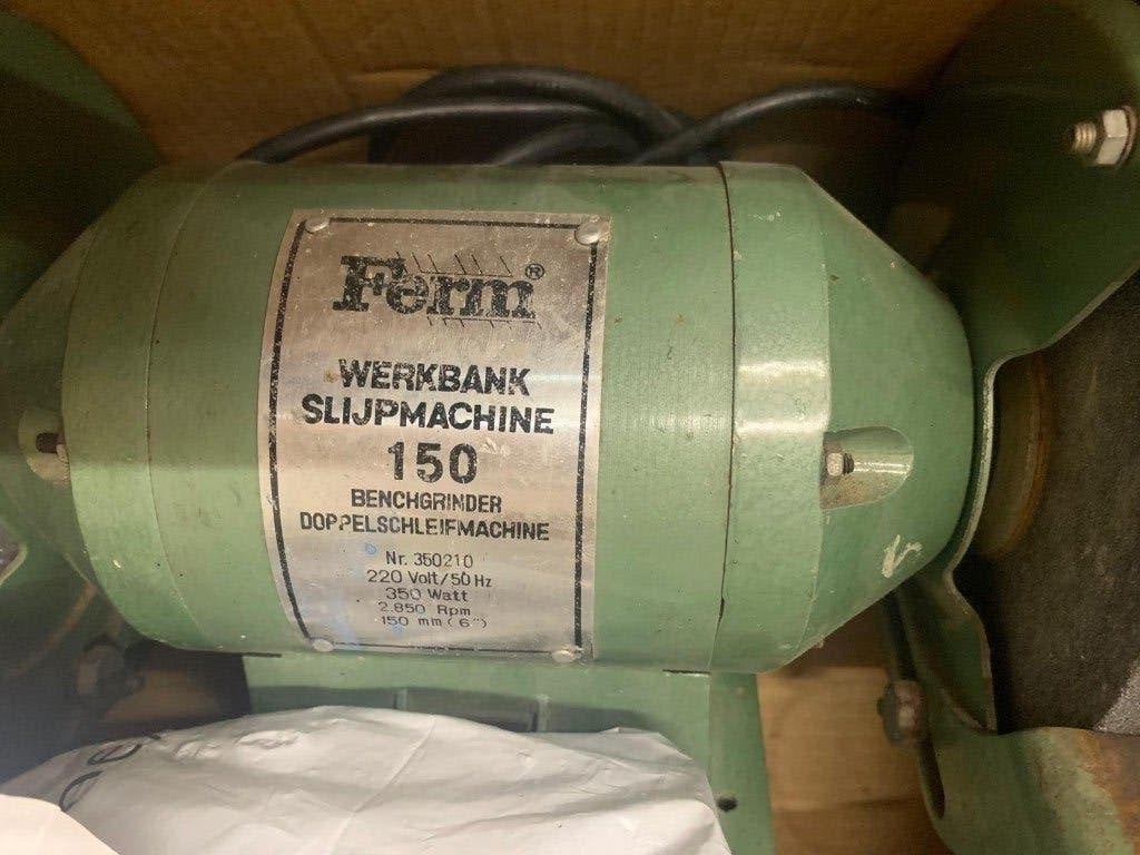 Te koop: Ferm Werkbank Slijpmachine 150 (350 Watt), Ophalen, Gebruikt, Minder dan 700 watt, Werkbankslijpmachine