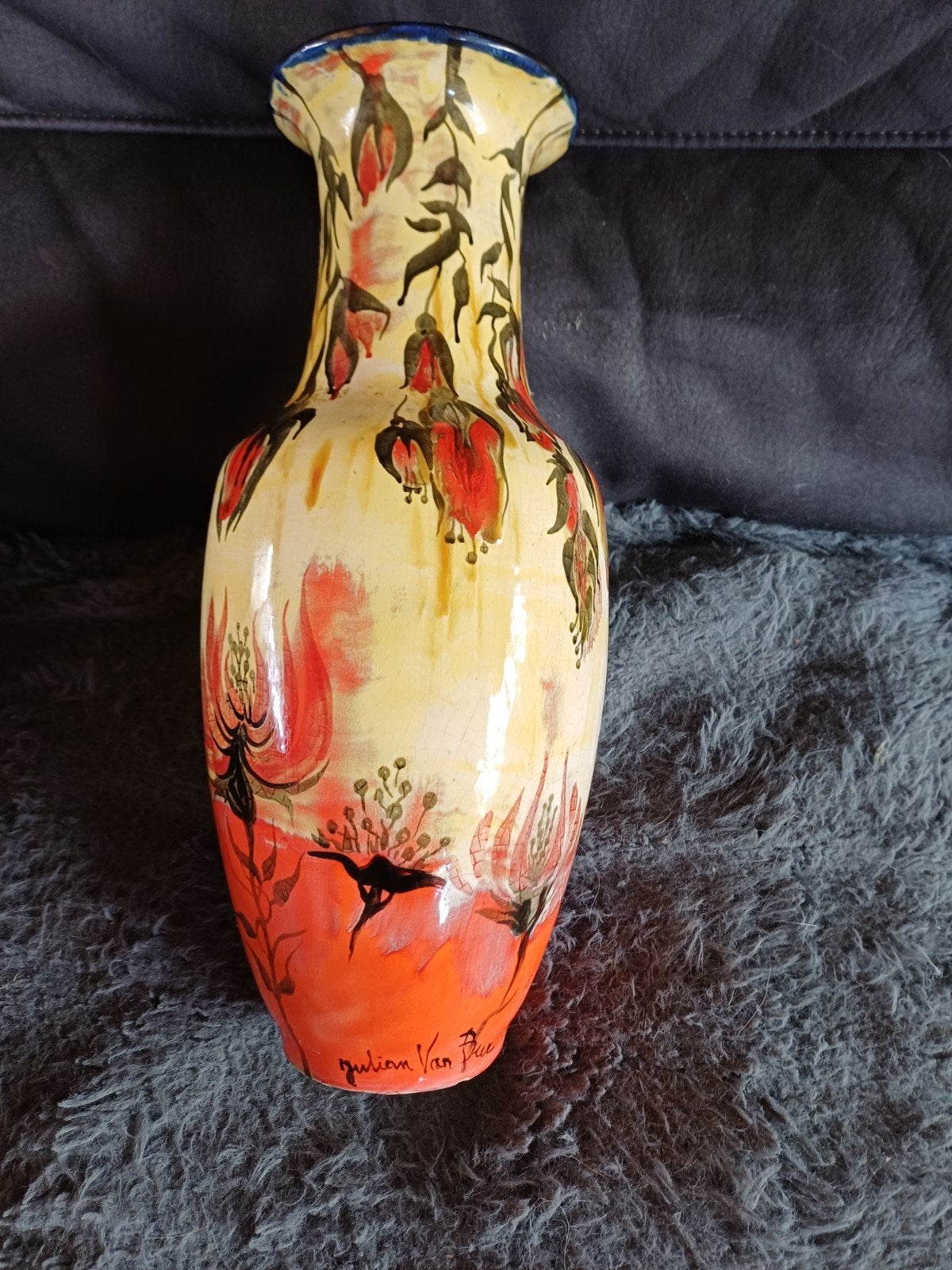 très beau vase signé 2k500, Antiquités & Art, Enlèvement ou Envoi