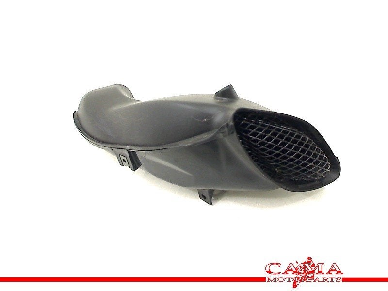 PRISE D'AIR DROIT GSX R 750 2004-2005 (GSXR750 K4 / K5), Dhr. S. di Majo, Utilisé, Info@cama-motorparts.nl, P.J. Troelstraweg 8 8
3144 CX  MAASSLUIS, NL