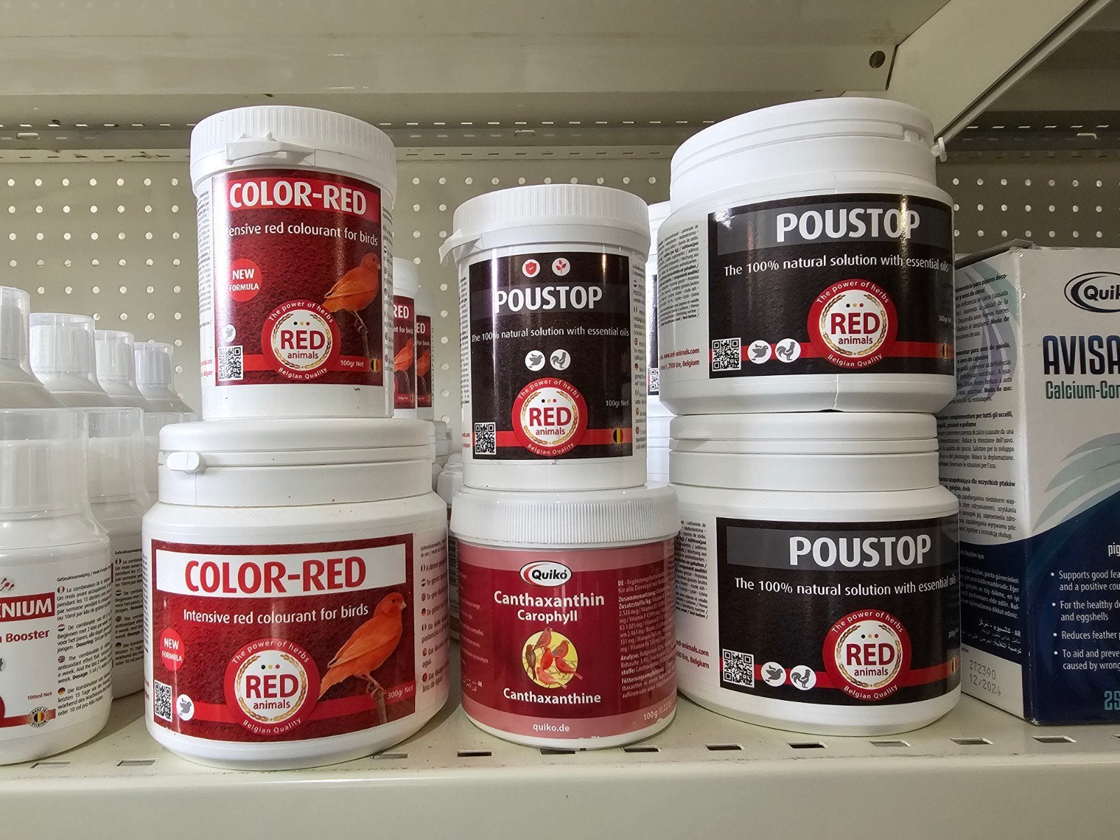 Couleur rouge 100 grammes (colorant rouge) et avec de la cho, Animaux & Accessoires, Enlèvement, Neuf, Manger et Boire