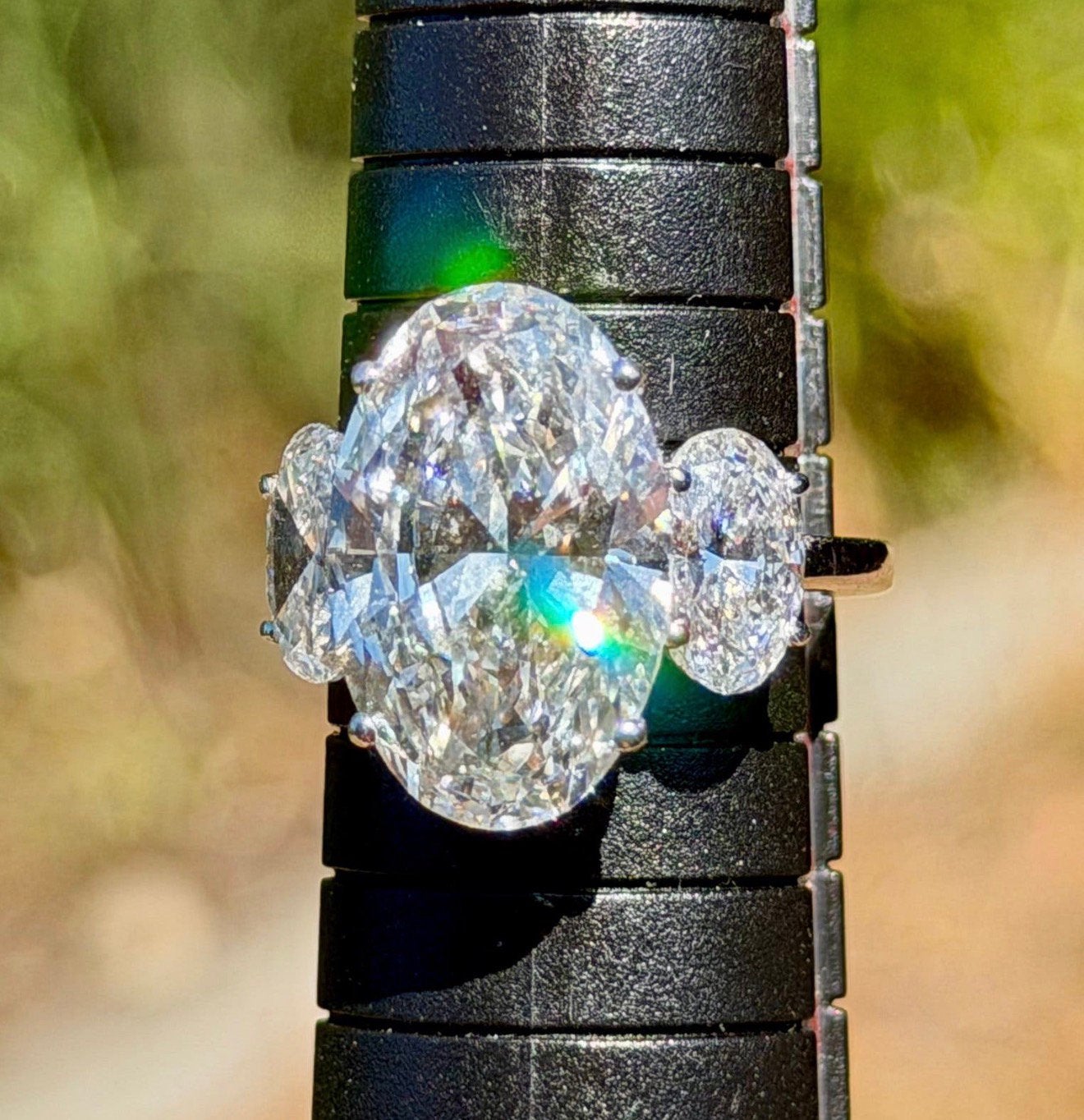 Nieuwe witgouden ring met VS1 diamant van maar liefst 9.05ct, Nieuw, Ophalen of Verzenden, 17 tot 18, Met edelsteen