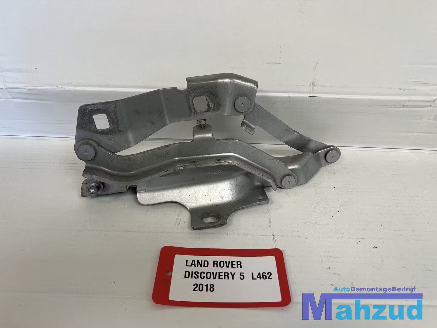 LANDROVER DISCOVERY 5 L462 Links motorkap scharnier HY321680, Auto-onderdelen, Dpoffice@jaguarlandrover.com, Abbey Road, Whitley 1
CV3 4LF  Coventry