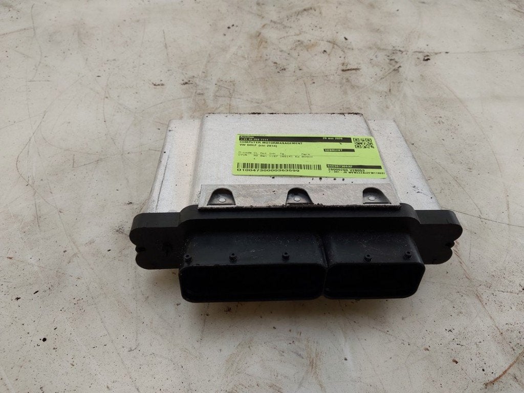 CALCULATEUR MOTEUR ECU Volkswagen Golf VII (AUA), Robert Bosch AG, Volkswagen, Utilisé, Robert-Bosch-Allee 1
74232  Abstatt, DE