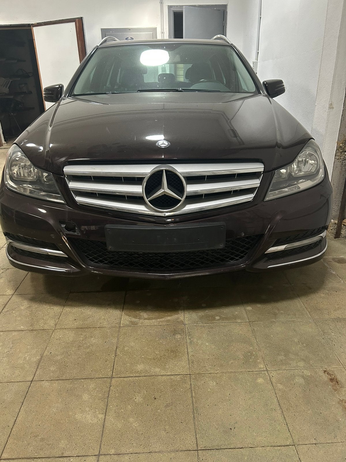 Mercedes-Benz Classe C 200 CDI Break (Facelift) de 2011., Enlèvement