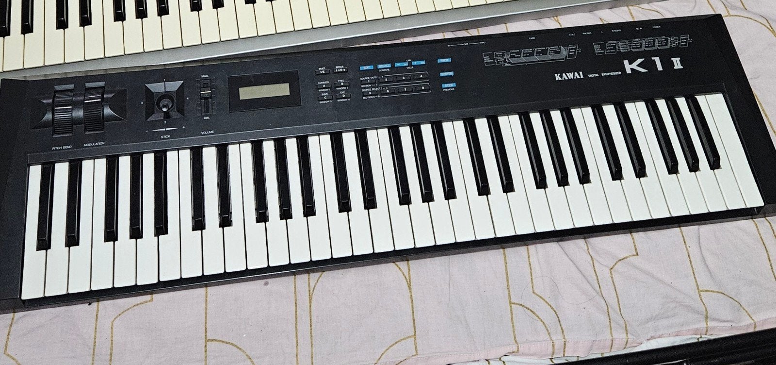Clavier ketron et kawai, Utilisé, 76 touches, Connexion MIDI