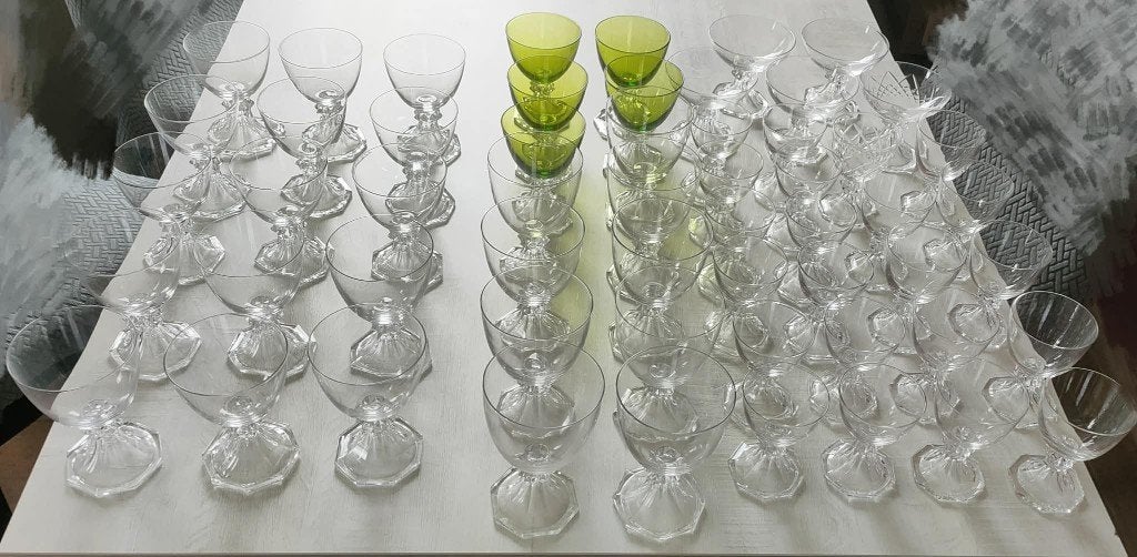 Lot 56 verres modèle Yale du Val Saint Lambert, Enlèvement