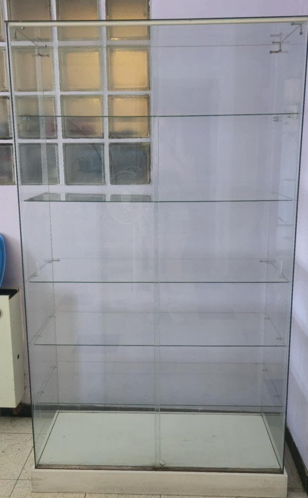 Vitrine, 25 à 50 cm, Avec porte(s), Comme neuf, Tout vitré