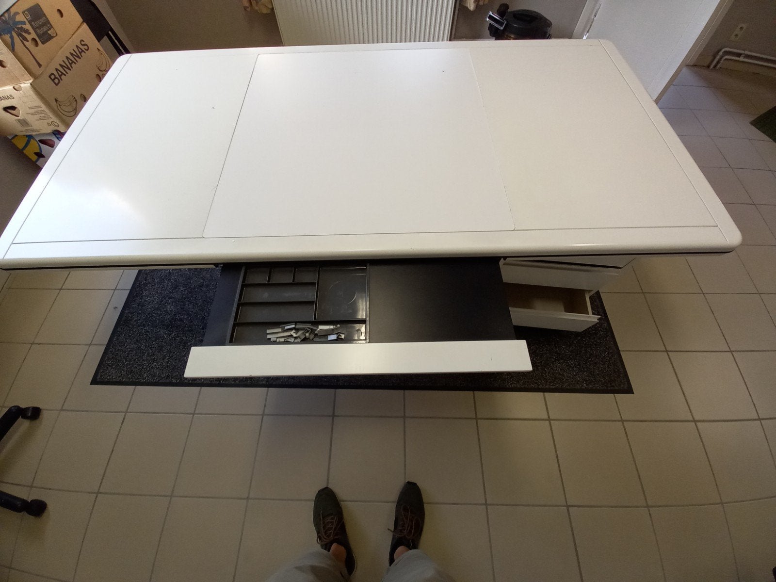 Bureau, Ophalen