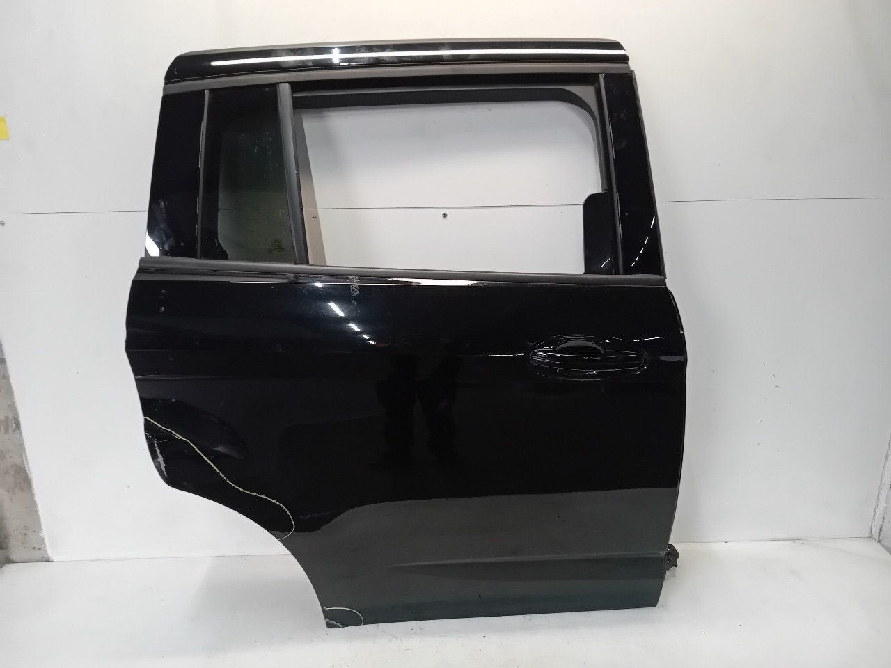 Portier rechts achter Ford Grand C-Max, Onderdelen@venauto.nl, Van der Ven Autorecycling B.V., Ettenseweg 76, 4706 PB Roosendaal, The Netherlands