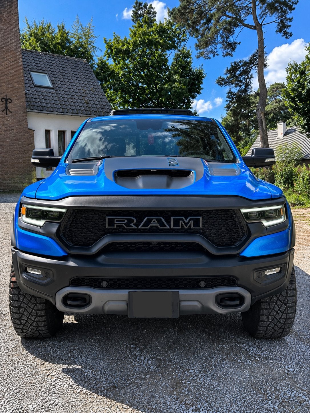 RAM 1500 TRX 6.2 V8 SURALIMENTÉ Hellcat SRT, Autos, Cuir et Alcantara, Achat, 516 kW, Entreprise